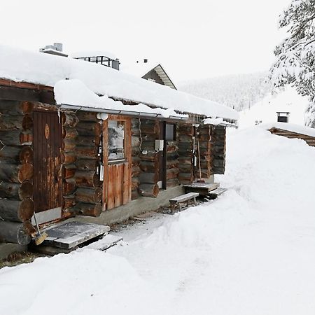 Classic Log Cabin Ski-In Ski-Out Levi Exteriér fotografie
