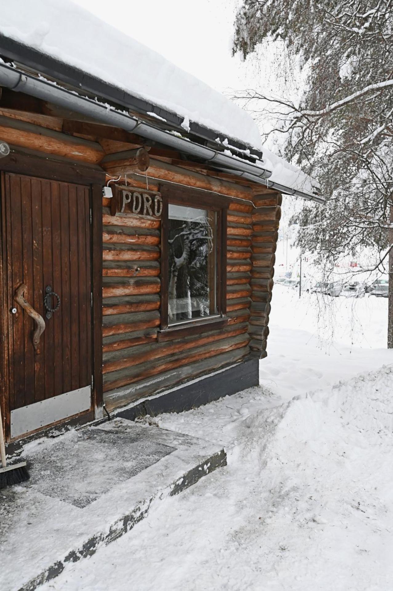 Classic Log Cabin Ski-In Ski-Out Levi Exteriér fotografie